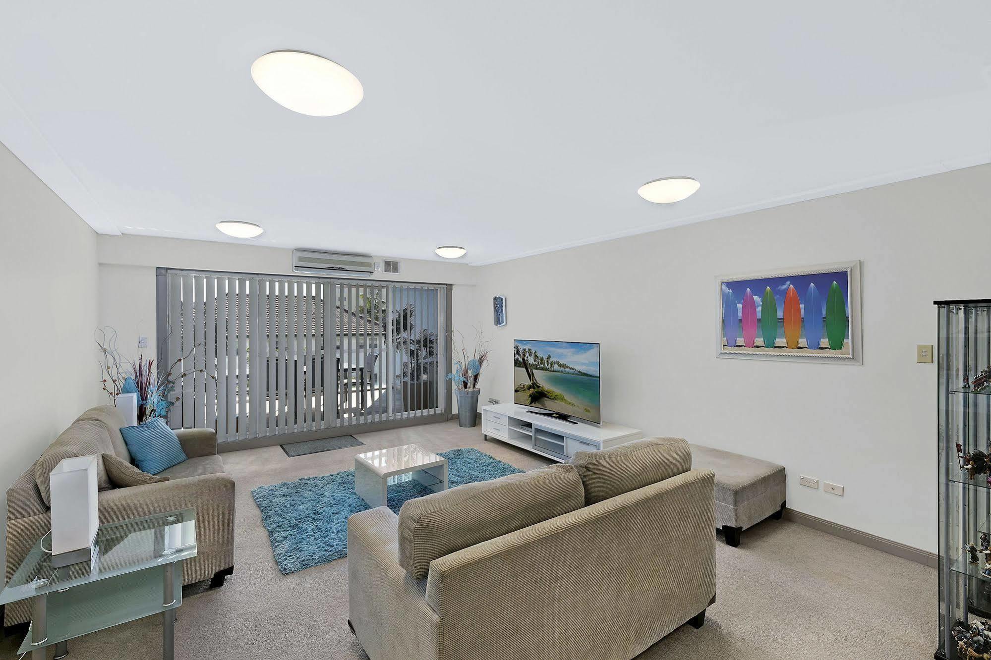 Sandy Cove Apartments Entrance Buitenkant foto